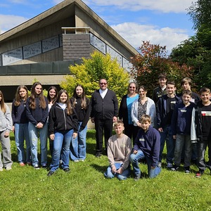 Firmlinge mit Firmspender