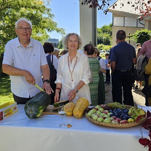 Präsentation Kürbisse und Obst durch Fritz Ankerl und Gisi Marx