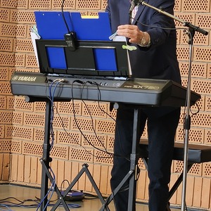 Musikalische Begleitung: Engelbert Marakowitsch