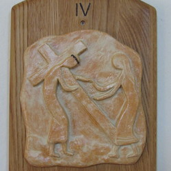 Jesus begegnet seiner Mutter                               