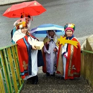 Sternsinger im Regen