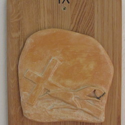 Jesus fällt das dritte Mal unter dem Kreuz                               