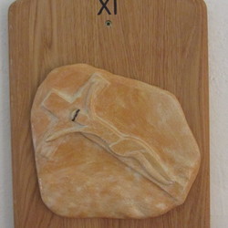 Jesus wird an das Kreuz genagelt                               