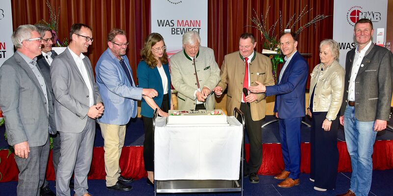 v.l.n.r. Anton Taschner,  Gerhard Hutter, Andreas Gradwohl, Ferdinand Kaineder, Anja Haider-Wallner, Vinzenz Jobst, Karl Toifl, Gabriel Kožuch, Roselinde Strommer, Peter Goldenits 