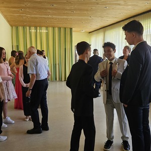 Firmlinge im Kommunikationsraum