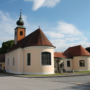 Kirche mit Mehrzweckraum