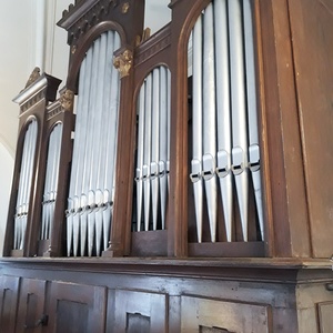 Nickelsdorf - Pfarrkirche St. Nikolaus / Gottfried Allmer Prospektfront, hinten nach oben offen.